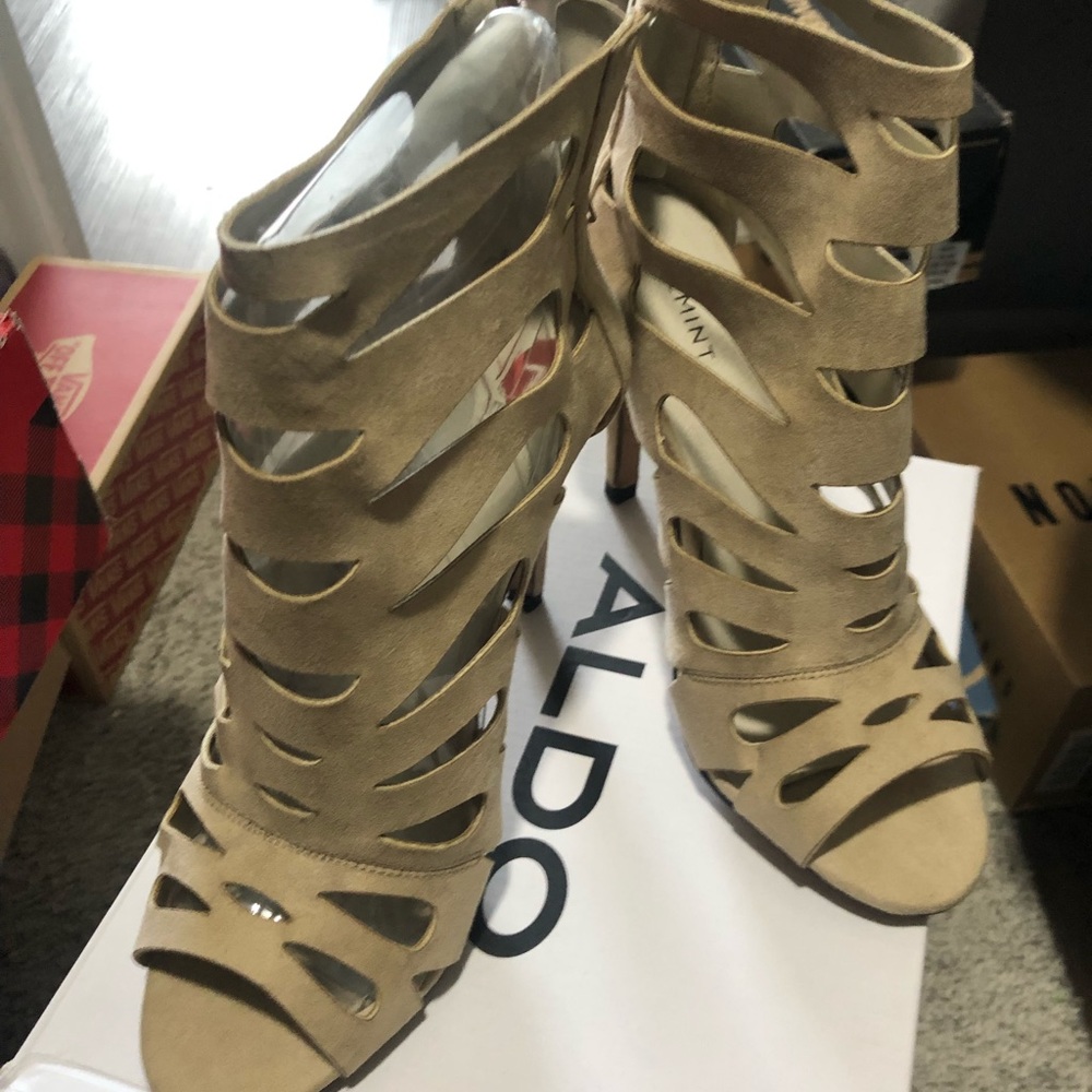 Shoemint size 7